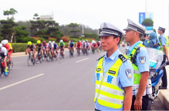 警用對講機全是PDT？警察常用的模擬對講機頻段，你知道幾個？